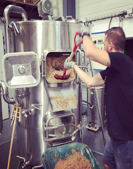 Microcervecería 20HL en Suiza