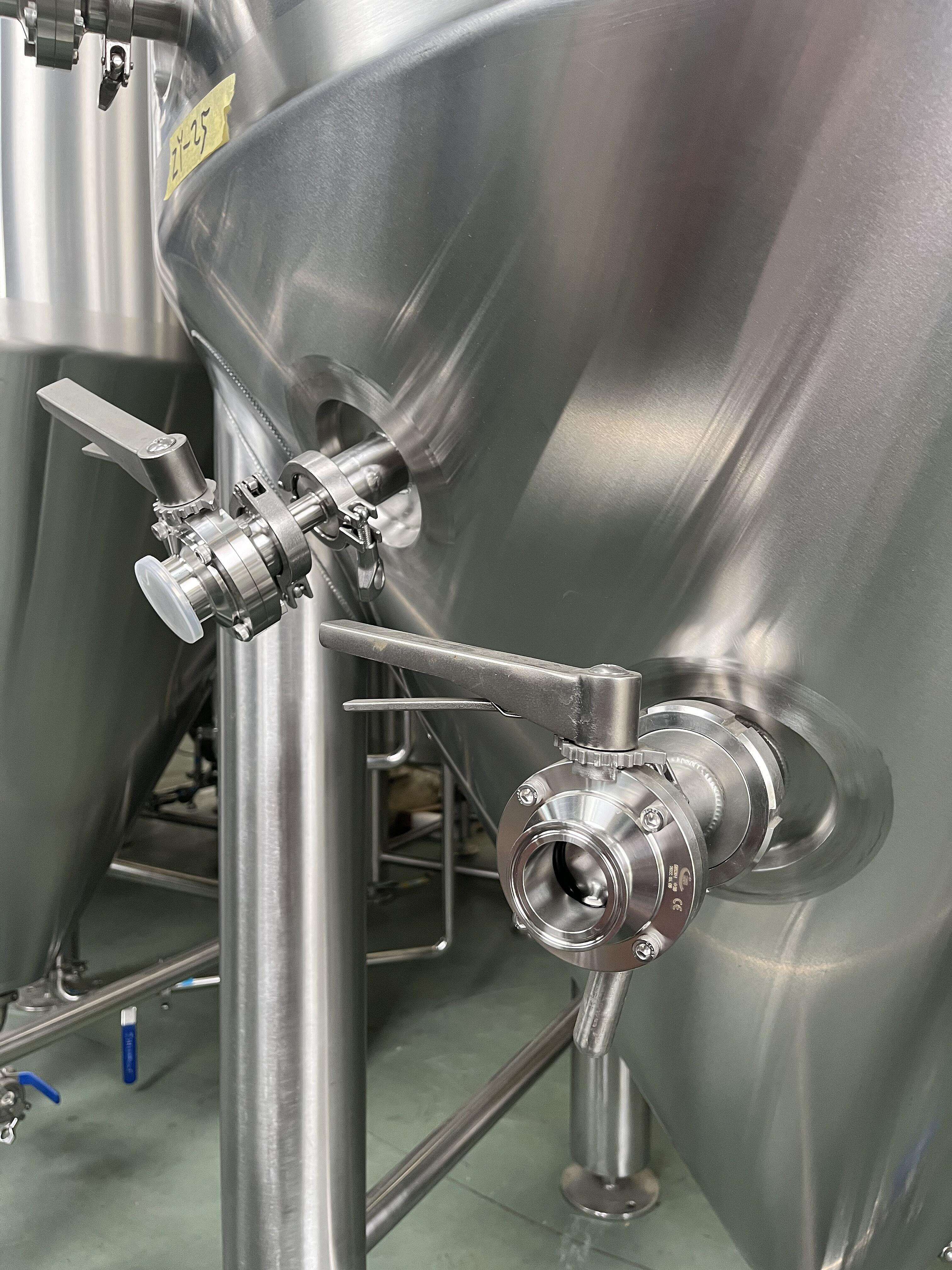 1000L Stainless Conical Fermenter 1000L Stainless Conical Fermenter