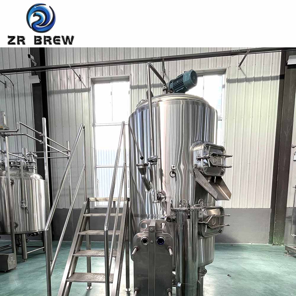 1000l Dos cuerpos y tres dispositivos