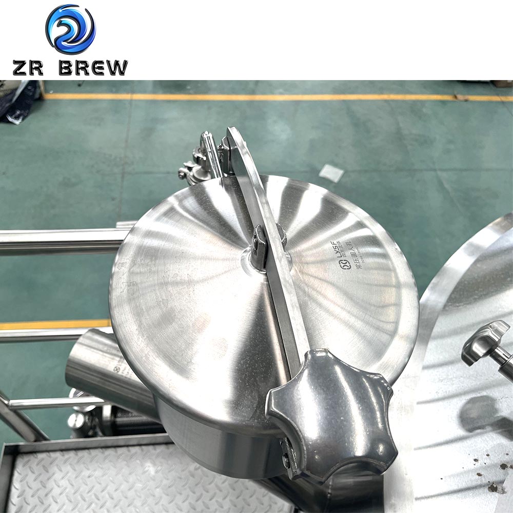 Sacarificación en tres vasos de 1000l